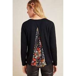 Anthropologie Kachel split back floral sm 4 black peekaboo comfort knit crewneck